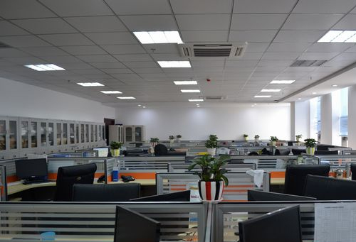 新鄉(xiāng)市勝源電氣取得防霧配電箱生產裝置專利，提升配電箱防霧效果:配電箱
